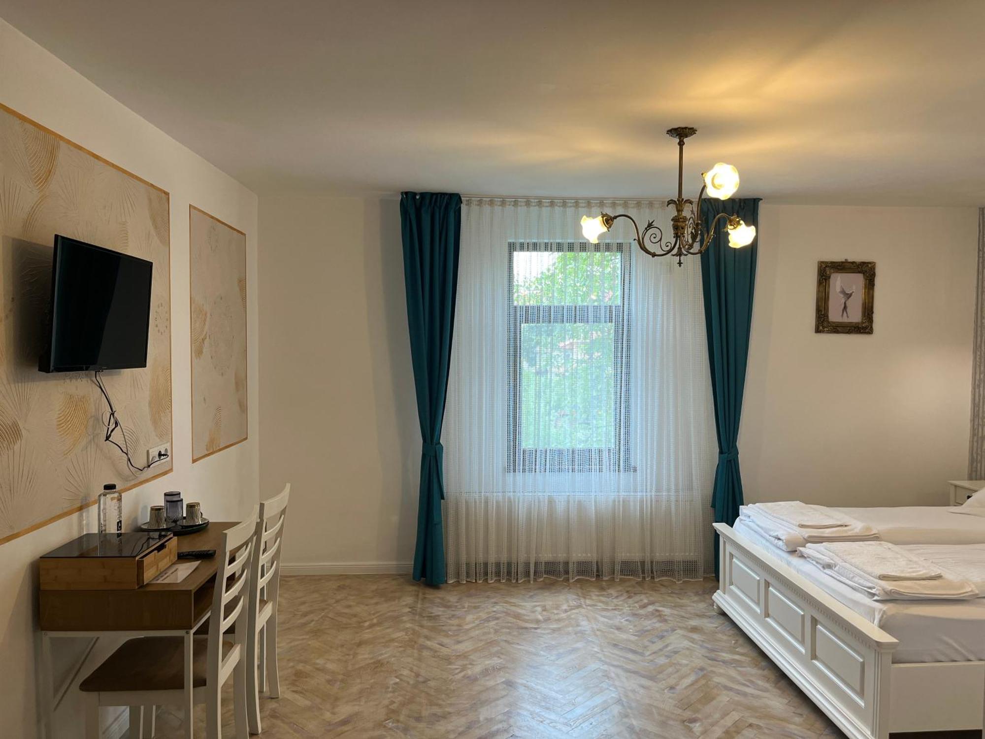 Casa Ciuc Hotel Sibiu Exterior photo
